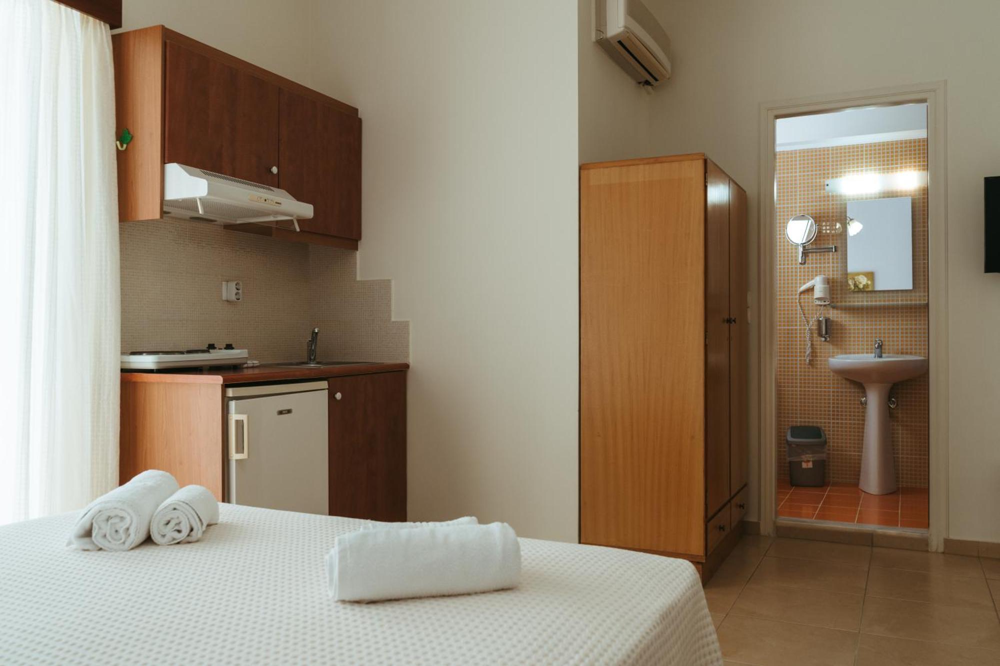 بلاكاس Hotel Livikon الغرفة الصورة